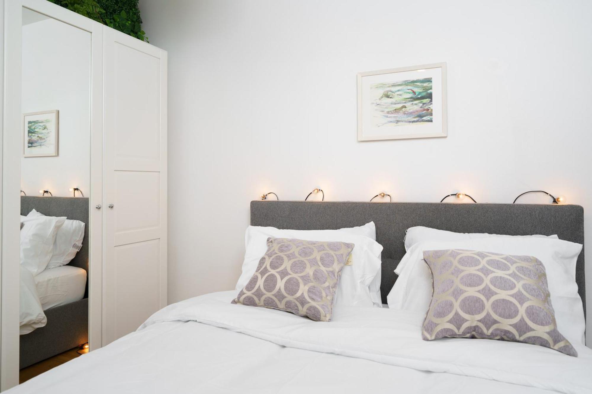 Lovely Apartment In Victoria Park Village Londra Esterno foto